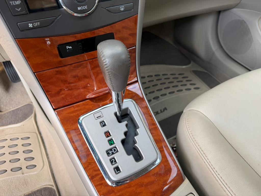 TOYOTA Corolla - Foto