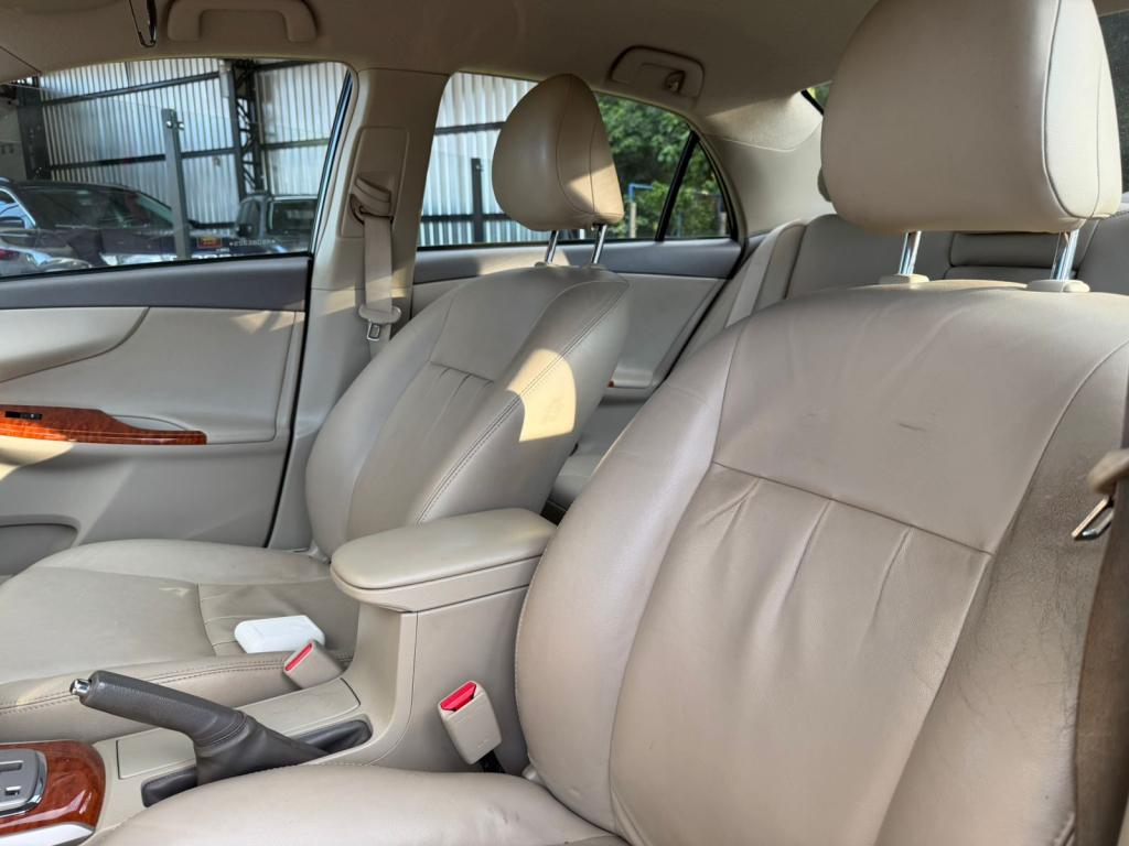 TOYOTA Corolla - Foto