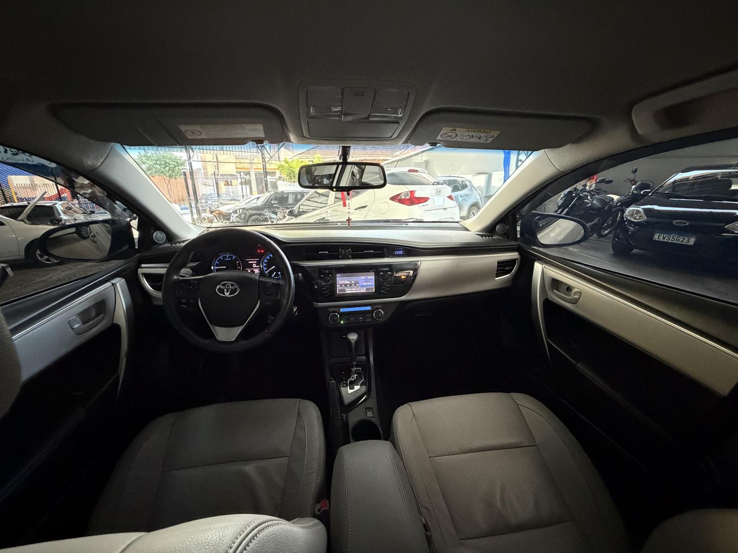TOYOTA Corolla - Foto