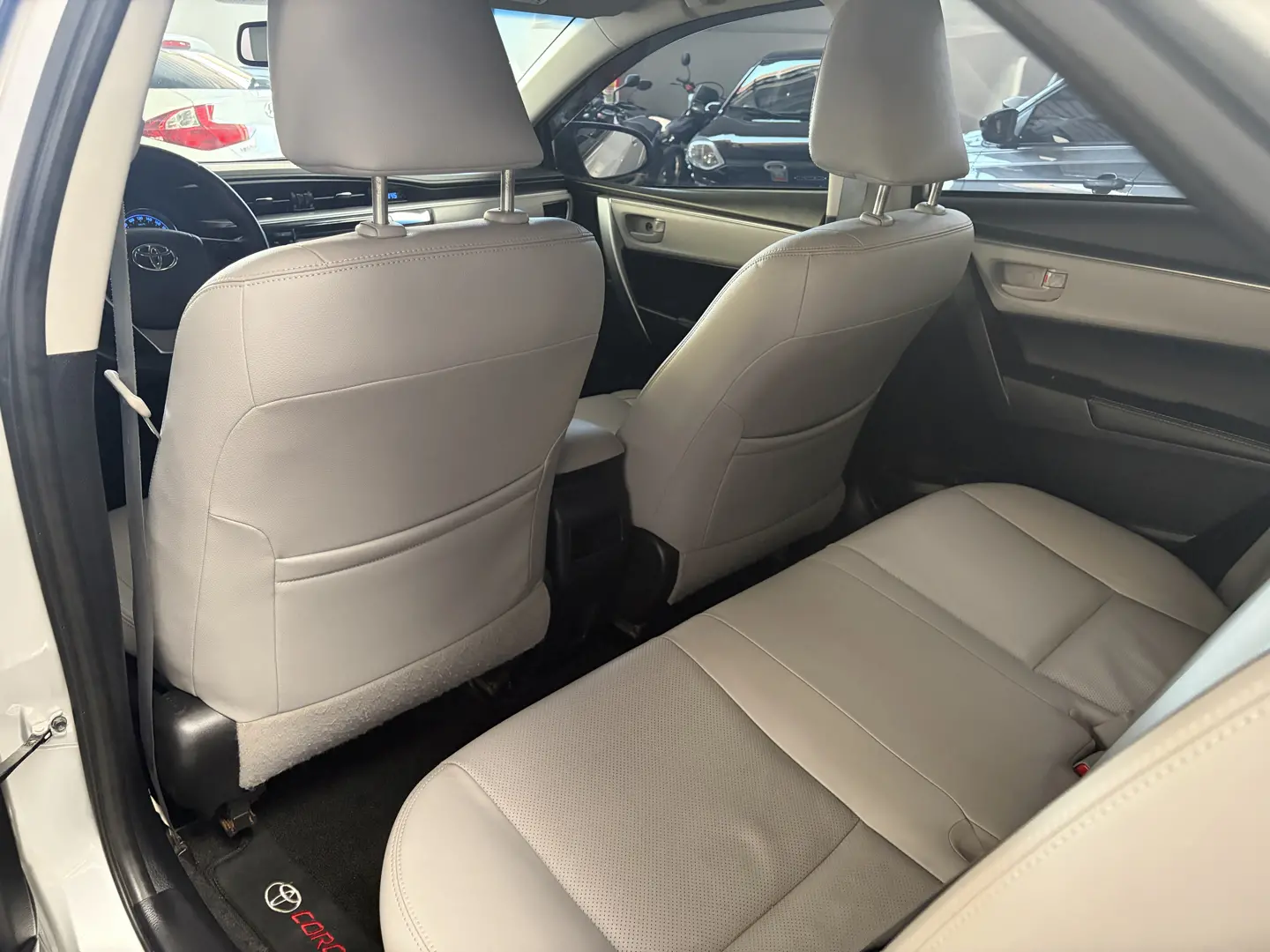 TOYOTA Corolla - Foto