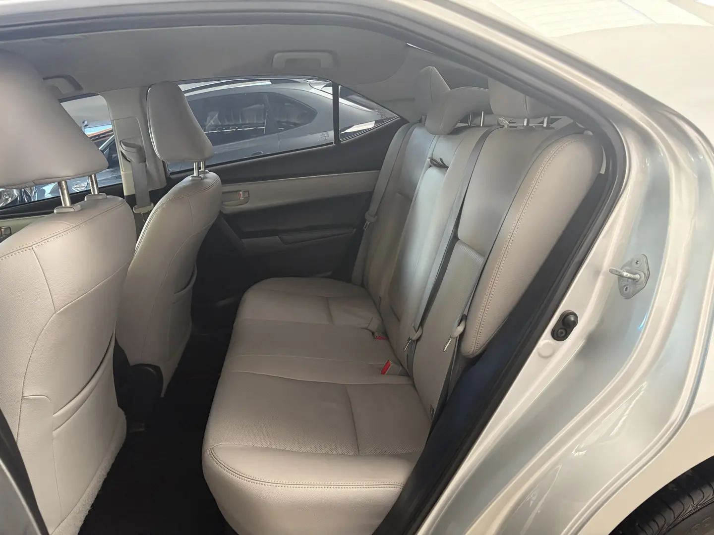 TOYOTA Corolla - Foto