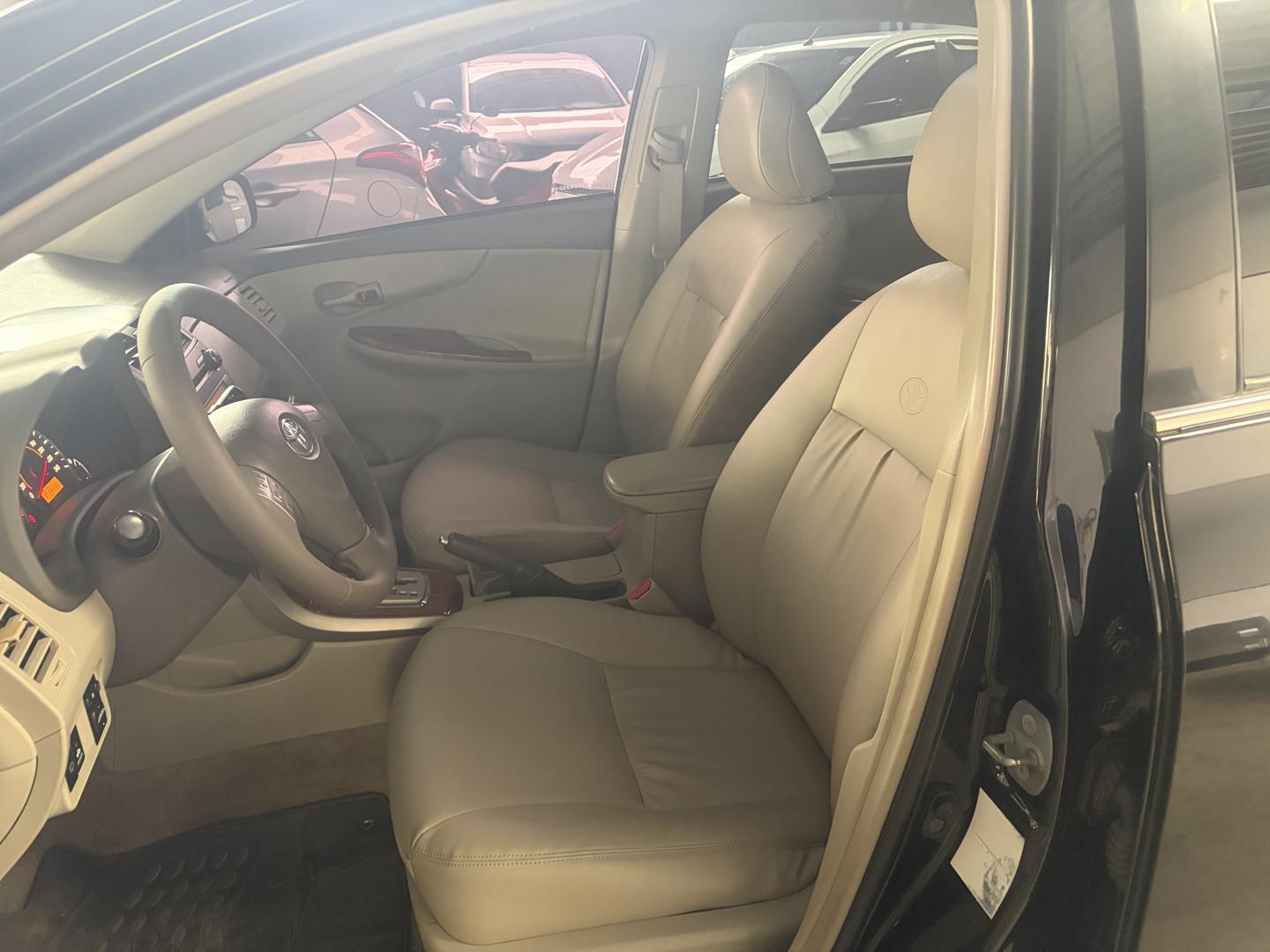 TOYOTA Corolla - Foto