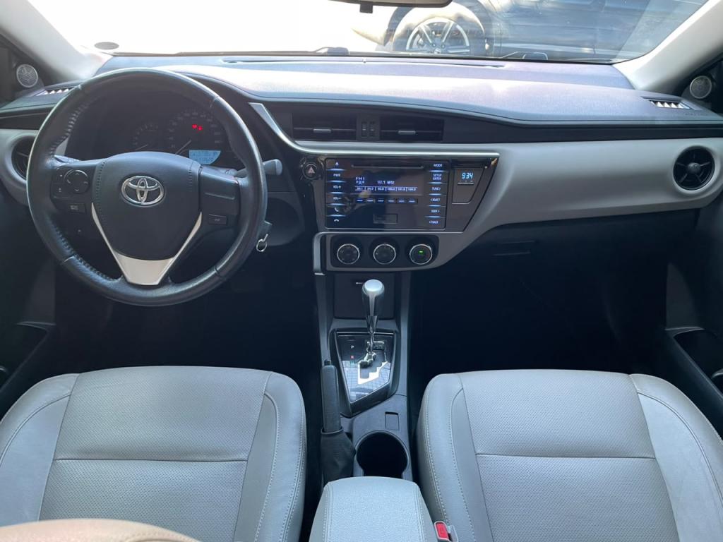 TOYOTA Corolla - Foto