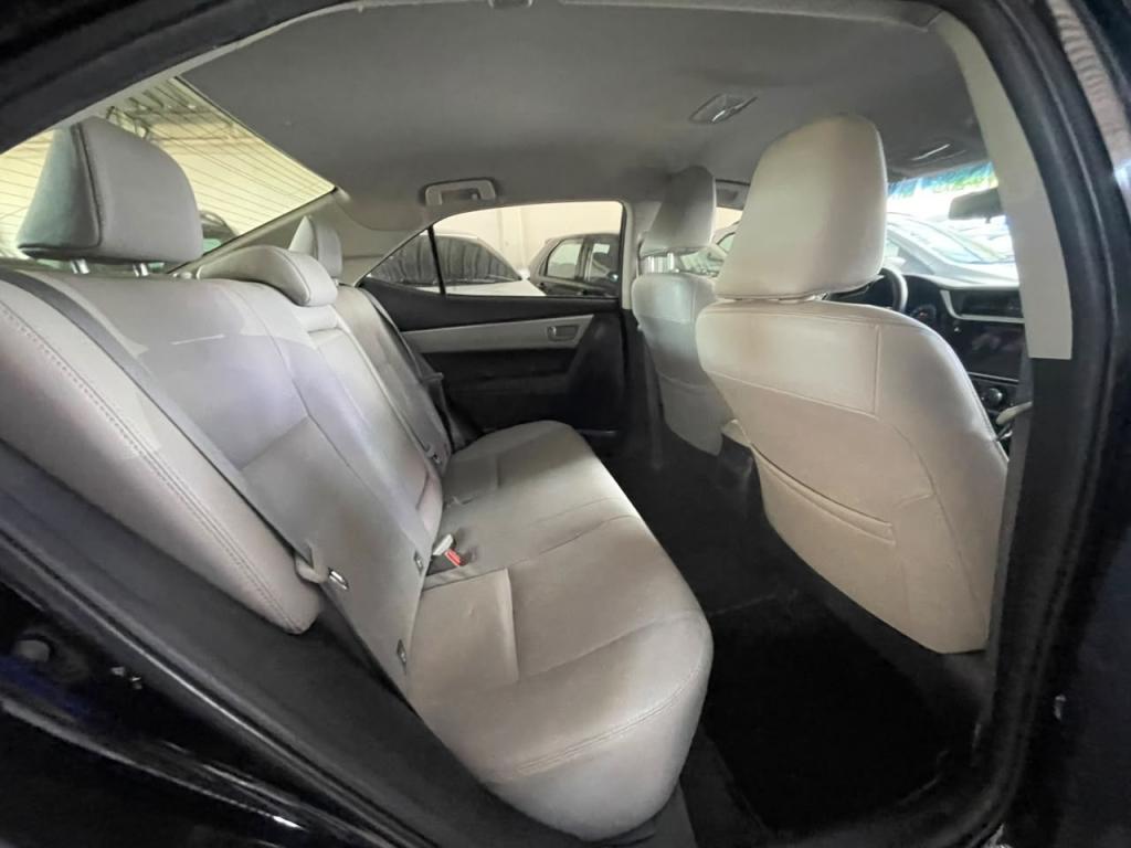 TOYOTA Corolla - Foto