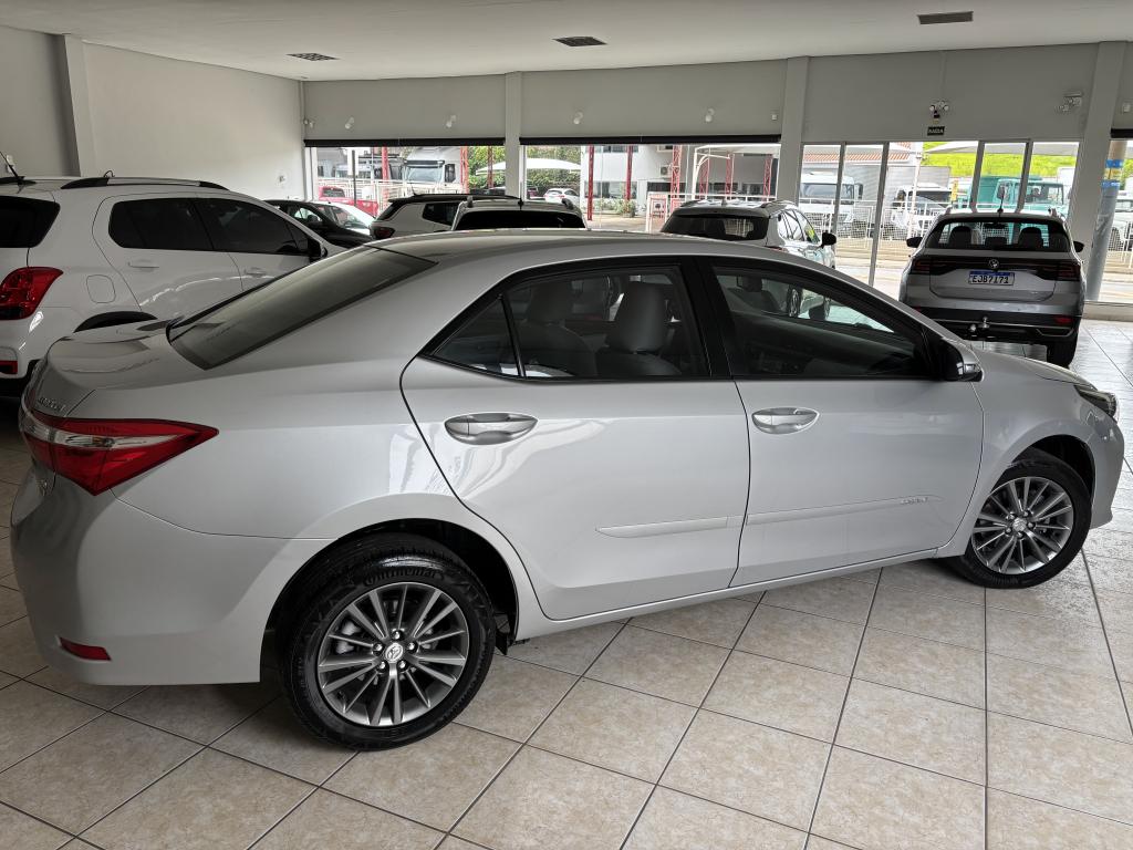 TOYOTA Corolla - Foto