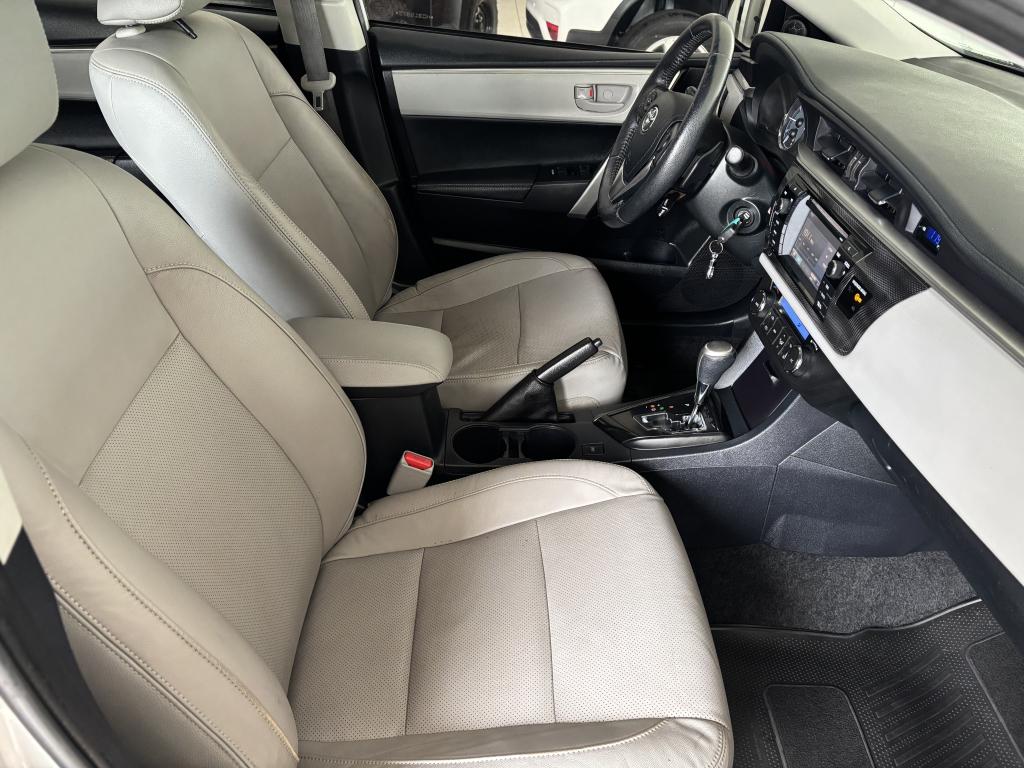 TOYOTA Corolla - Foto