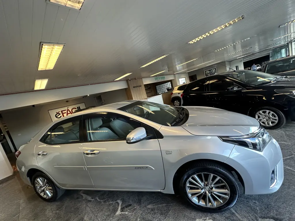 TOYOTA Corolla - Foto