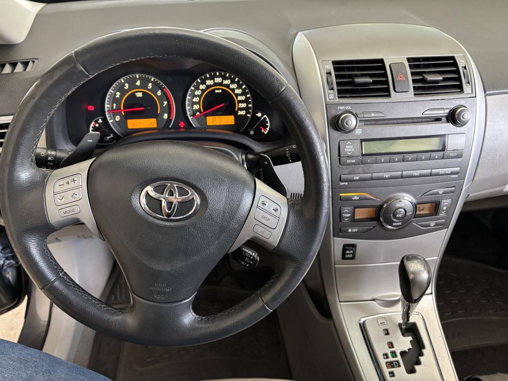 TOYOTA Corolla - Foto