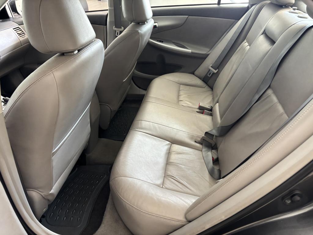 TOYOTA Corolla - Foto