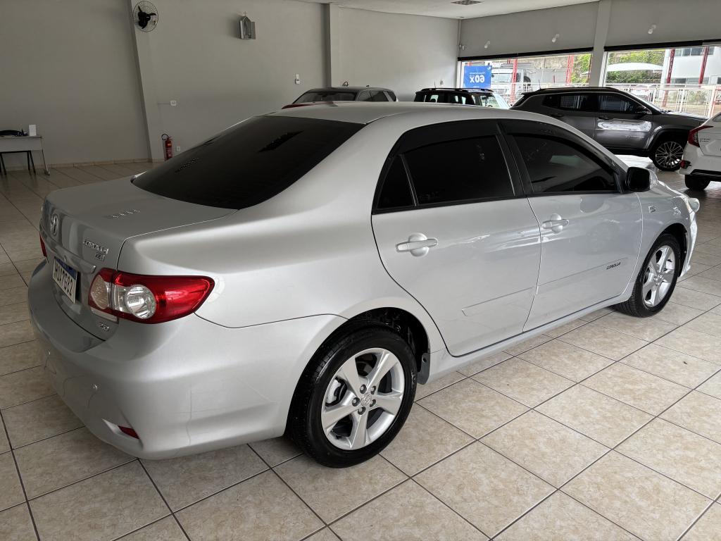 TOYOTA Corolla - Foto