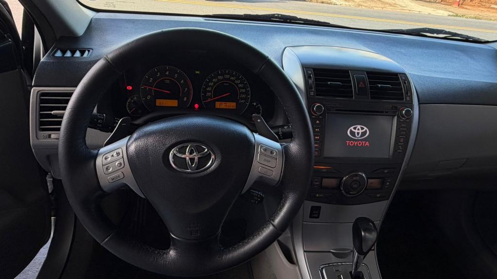 TOYOTA Corolla - Foto