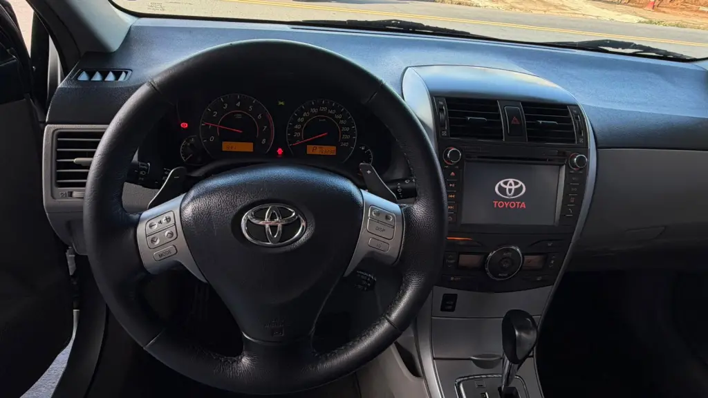 TOYOTA Corolla - Foto