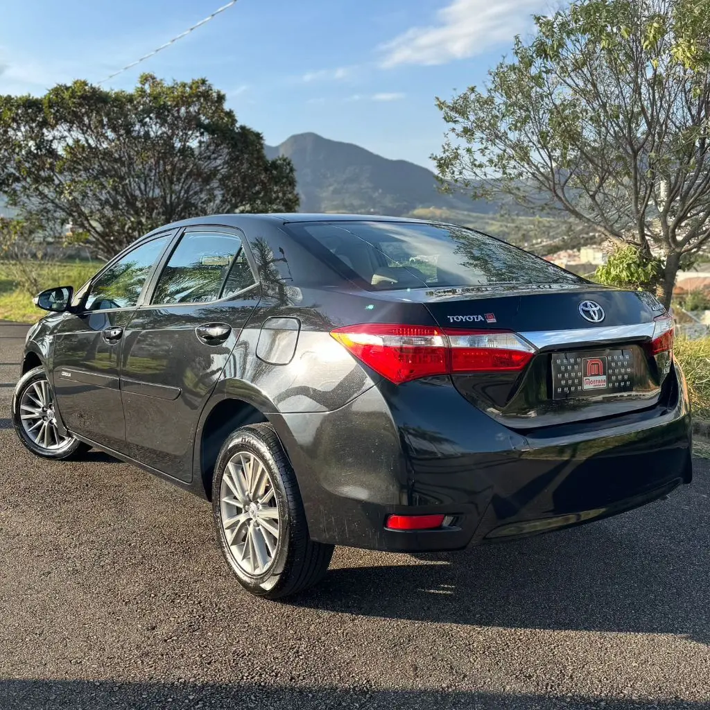 TOYOTA Corolla - Foto