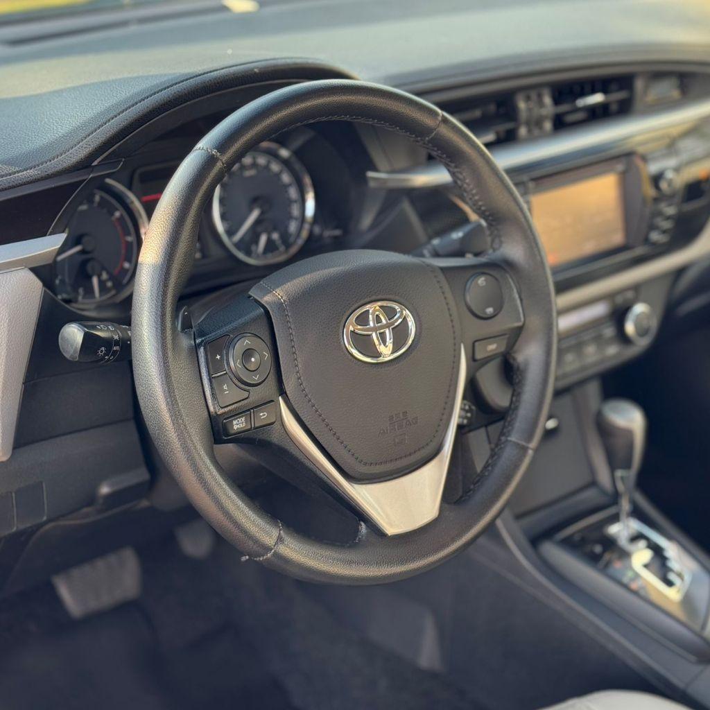 TOYOTA Corolla - Foto