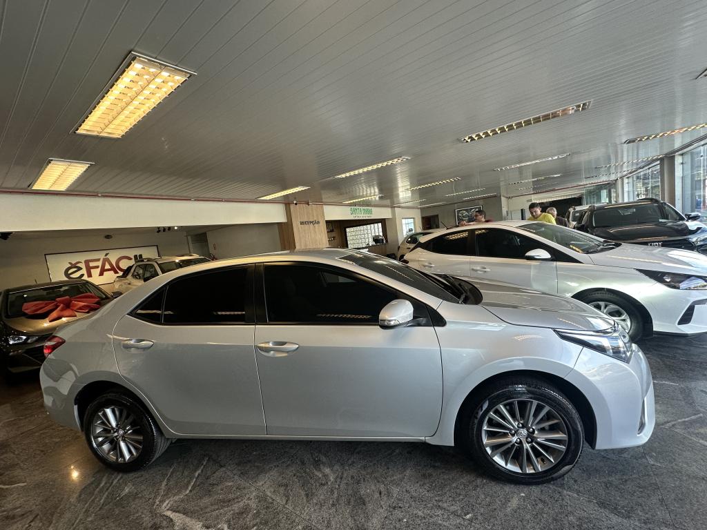 TOYOTA Corolla - Foto
