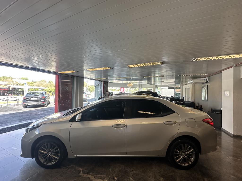 TOYOTA Corolla - Foto