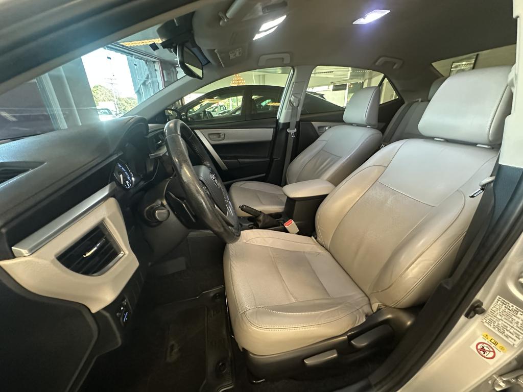 TOYOTA Corolla - Foto