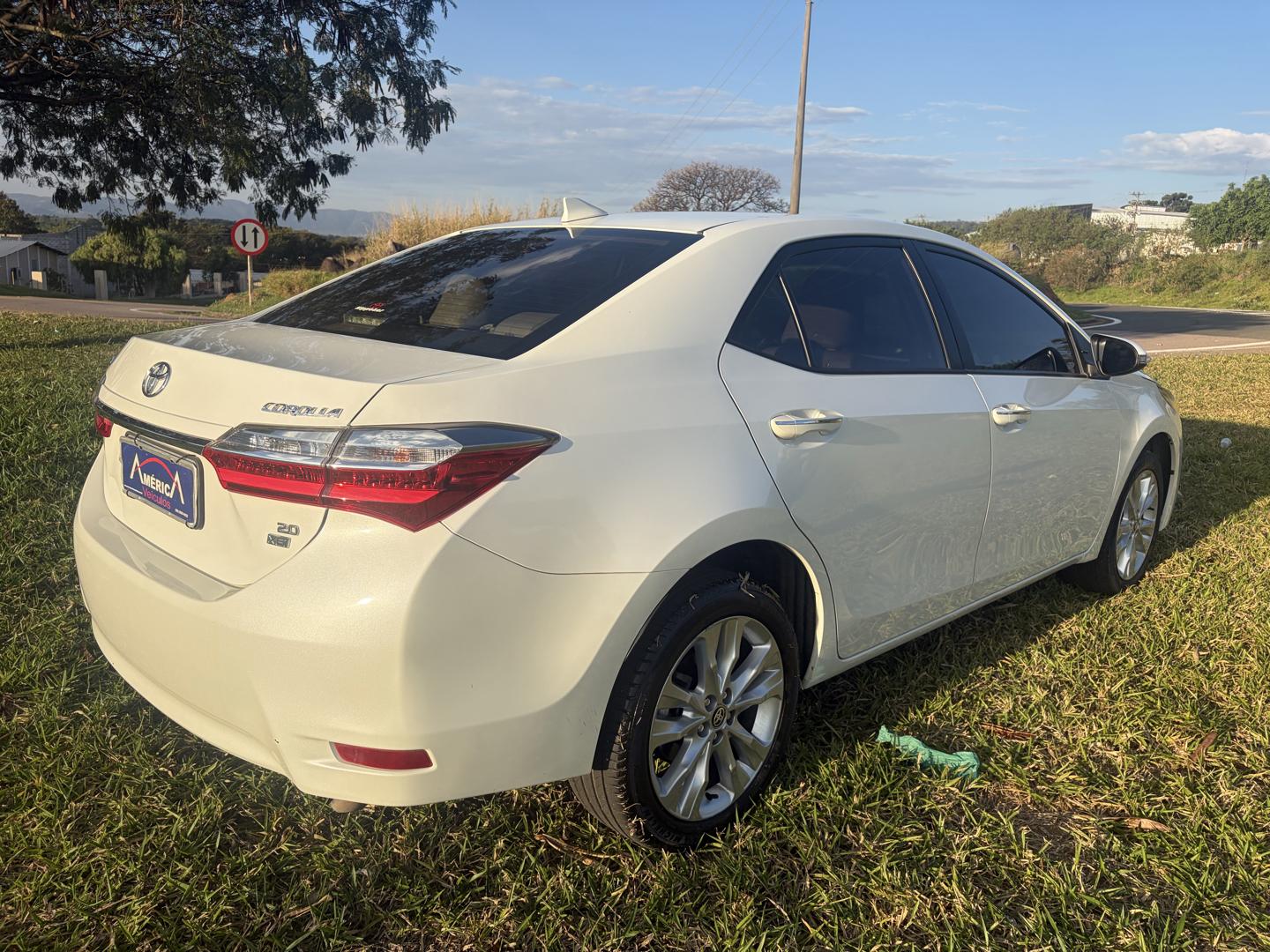 TOYOTA Corolla - Foto