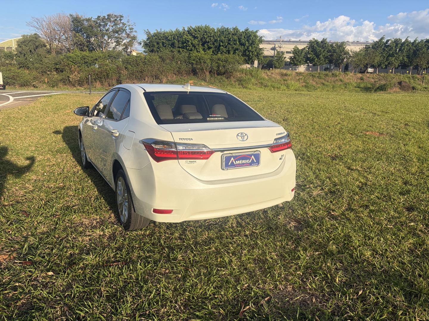 TOYOTA Corolla - Foto