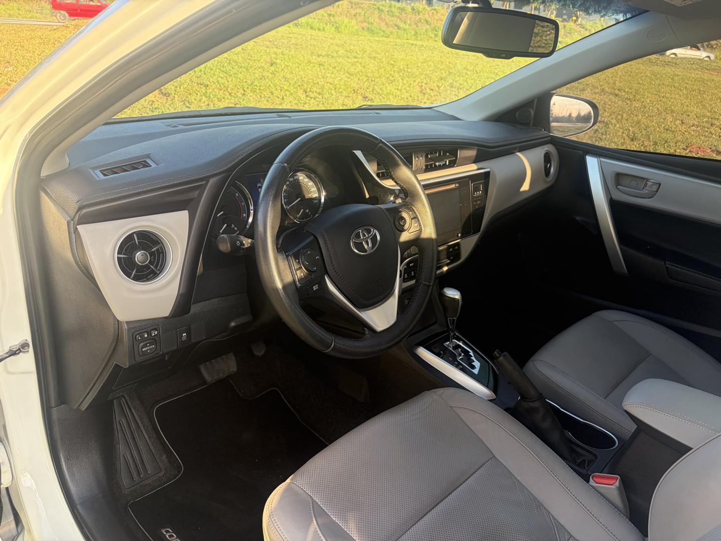 TOYOTA Corolla - Foto
