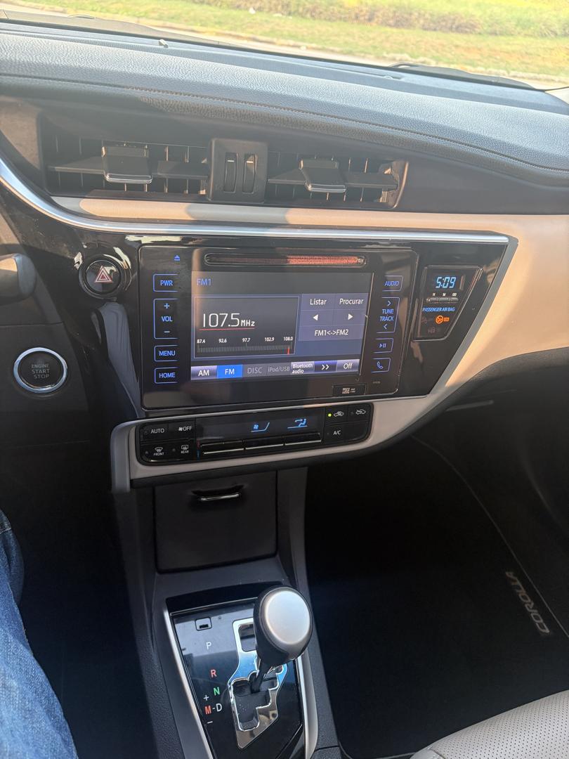 TOYOTA Corolla - Foto