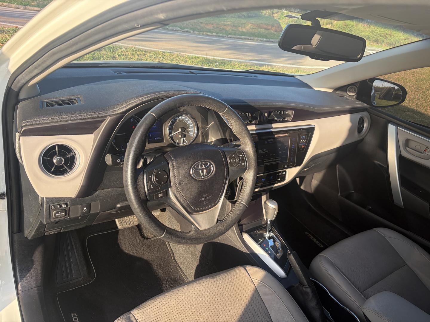 TOYOTA Corolla - Foto