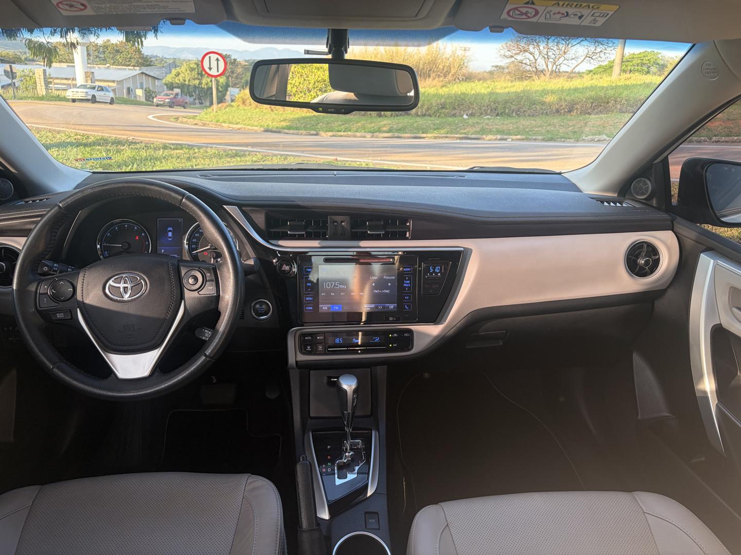 TOYOTA Corolla - Foto