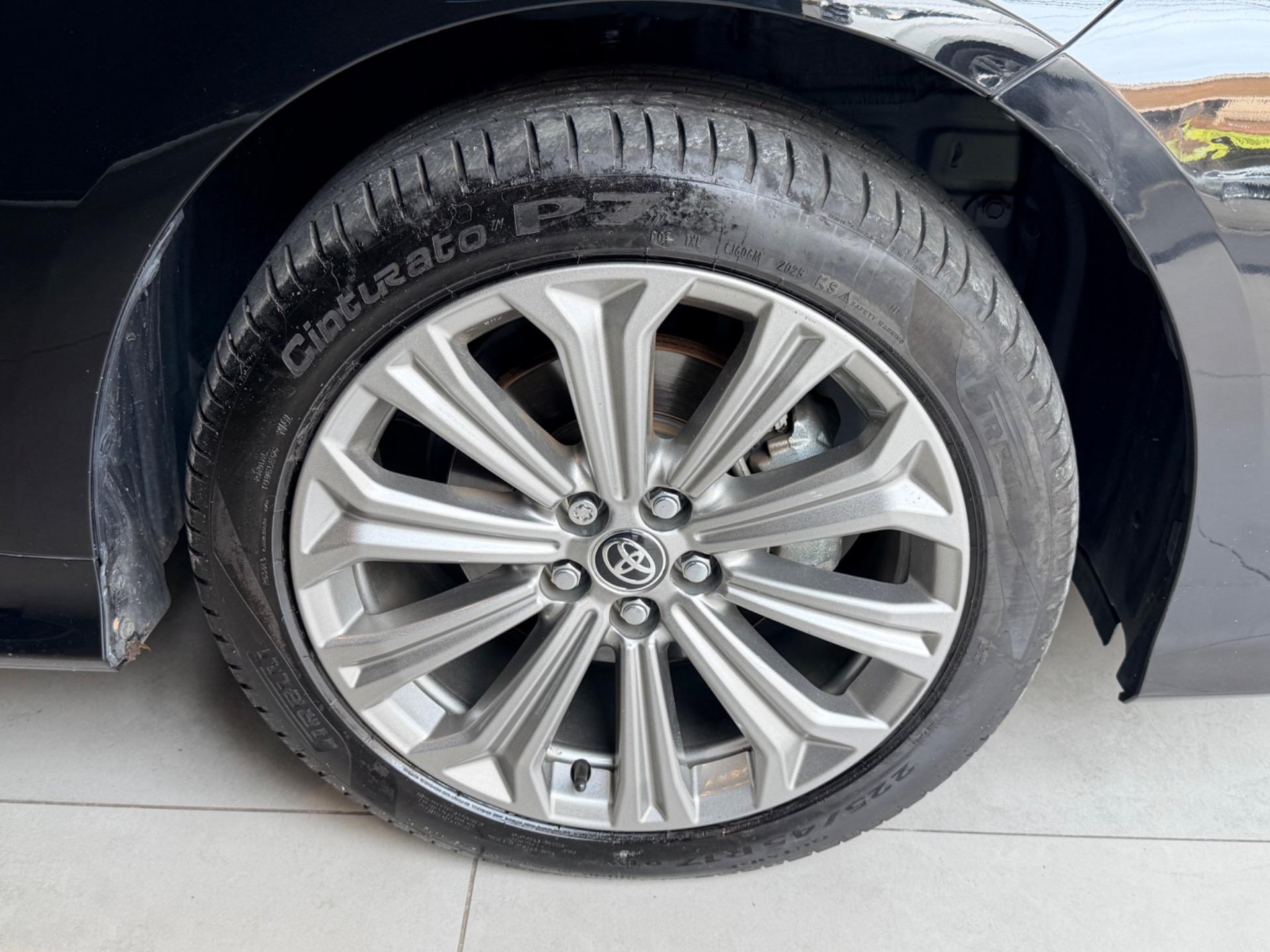 TOYOTA Corolla - Foto