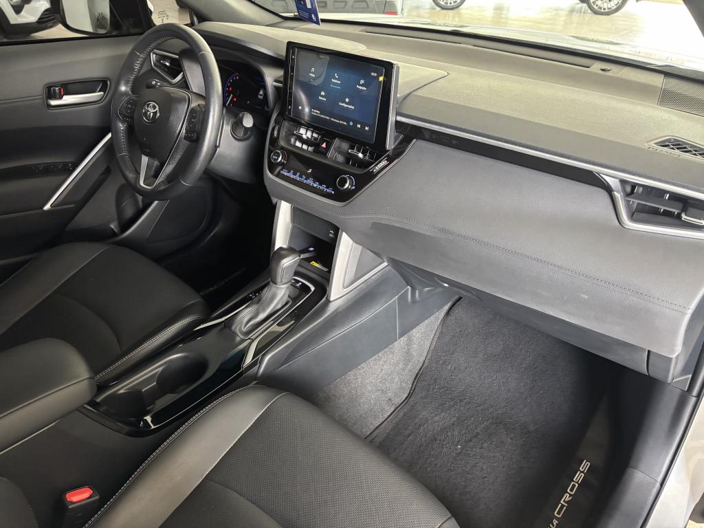 TOYOTA Corolla Cross - Foto
