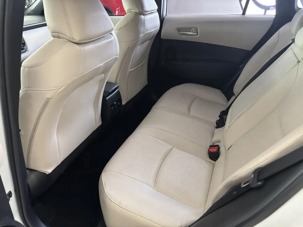 TOYOTA Corolla Cross - Foto