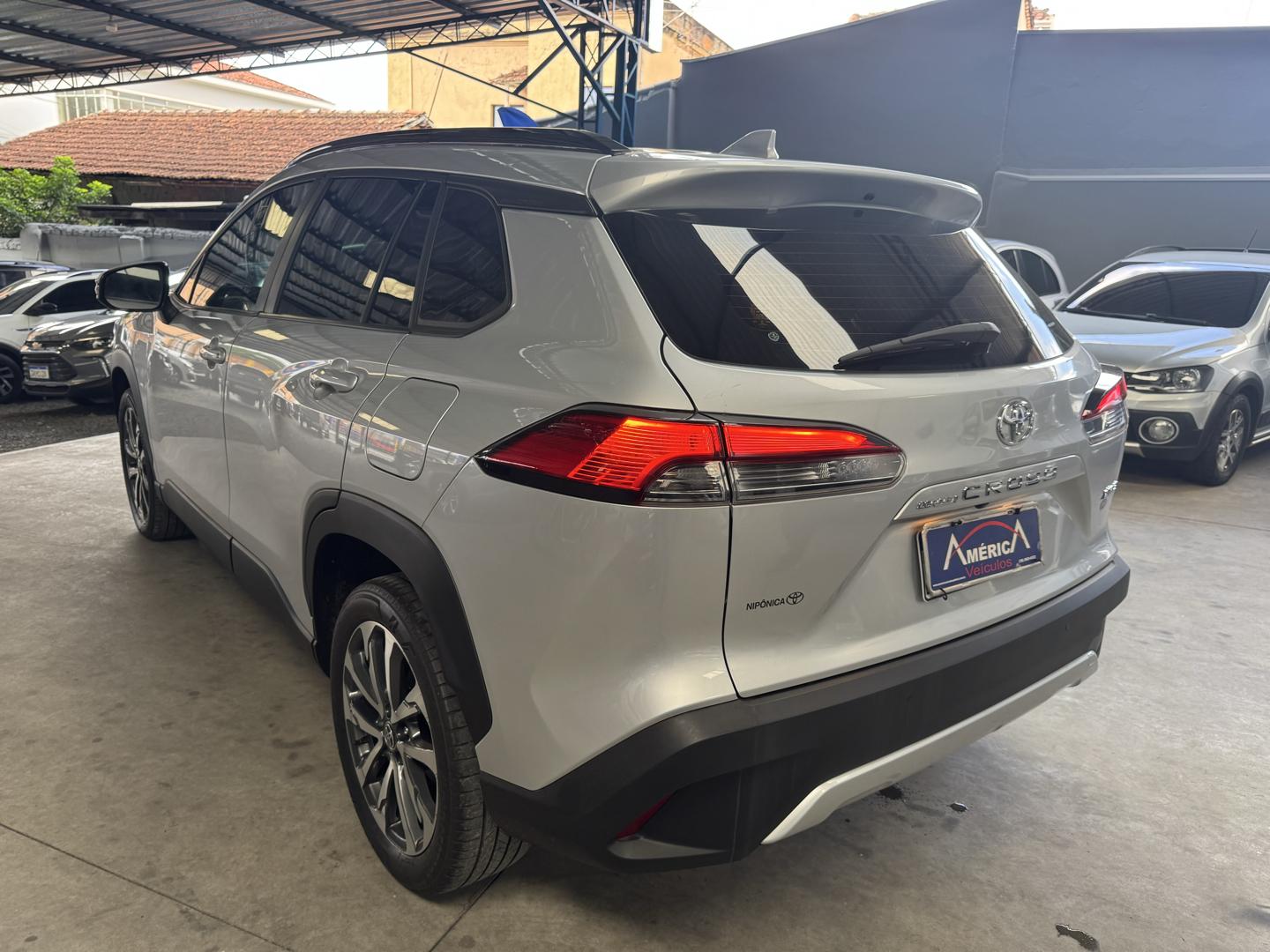 TOYOTA Corolla Cross - Foto