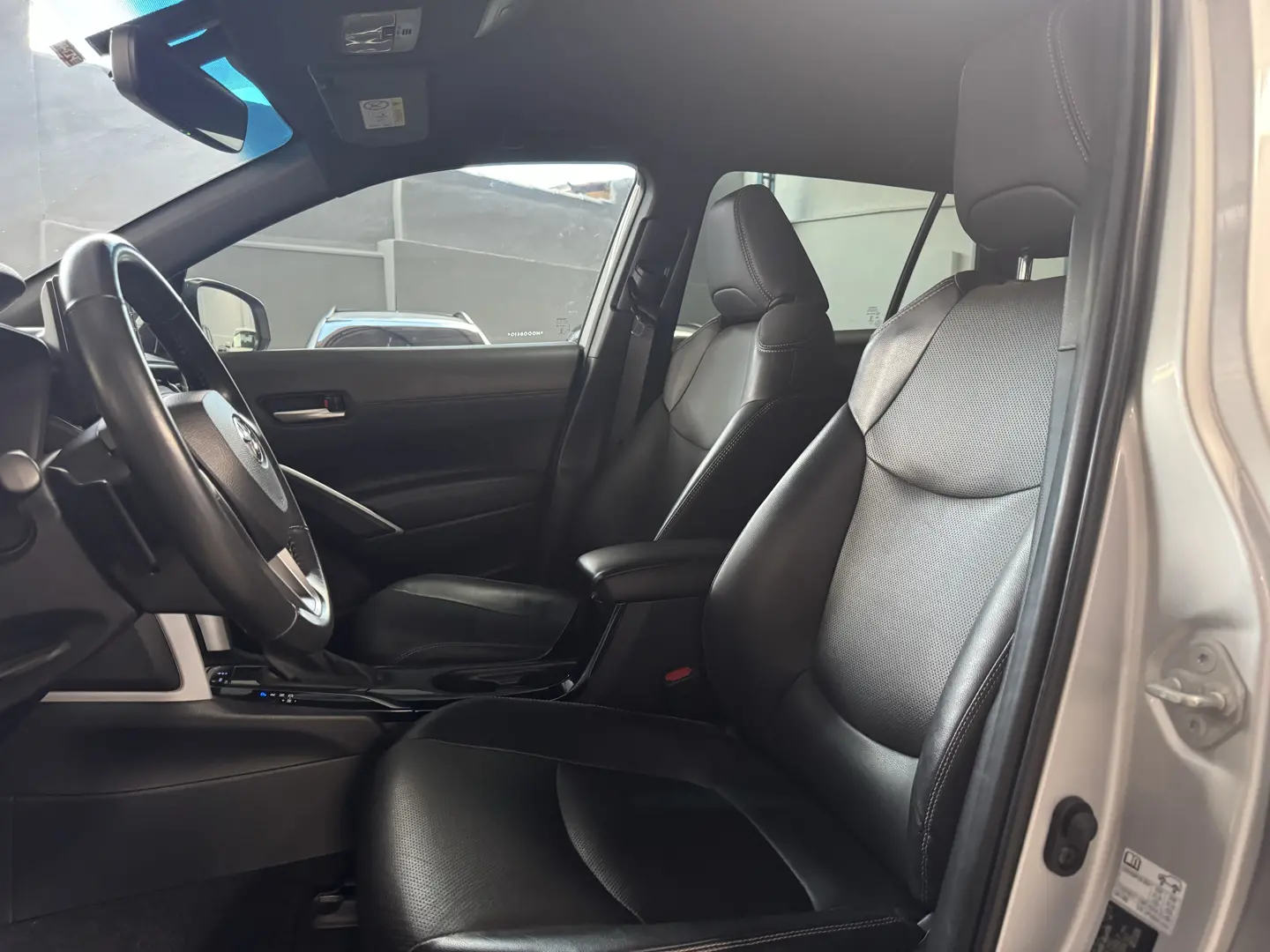 TOYOTA Corolla Cross - Foto