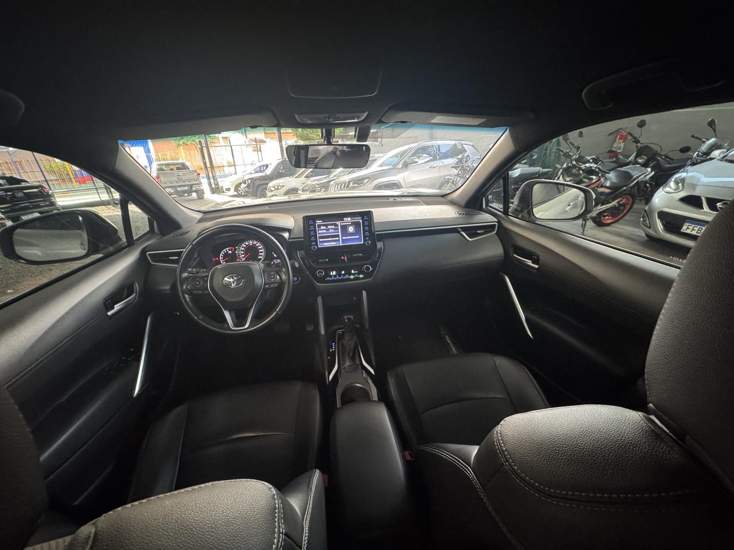 TOYOTA Corolla Cross - Foto