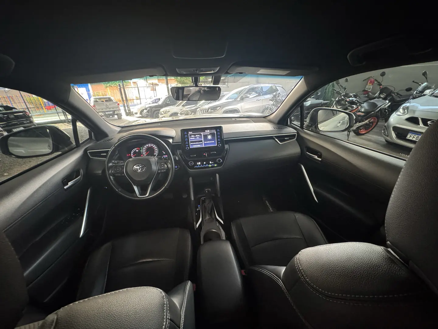 TOYOTA Corolla Cross - Foto