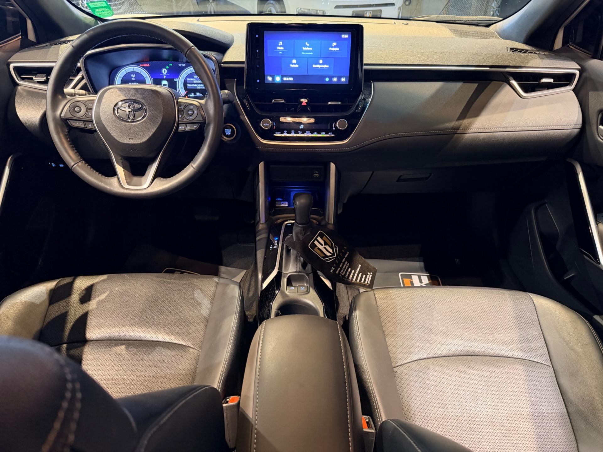 TOYOTA Corolla Cross - Foto