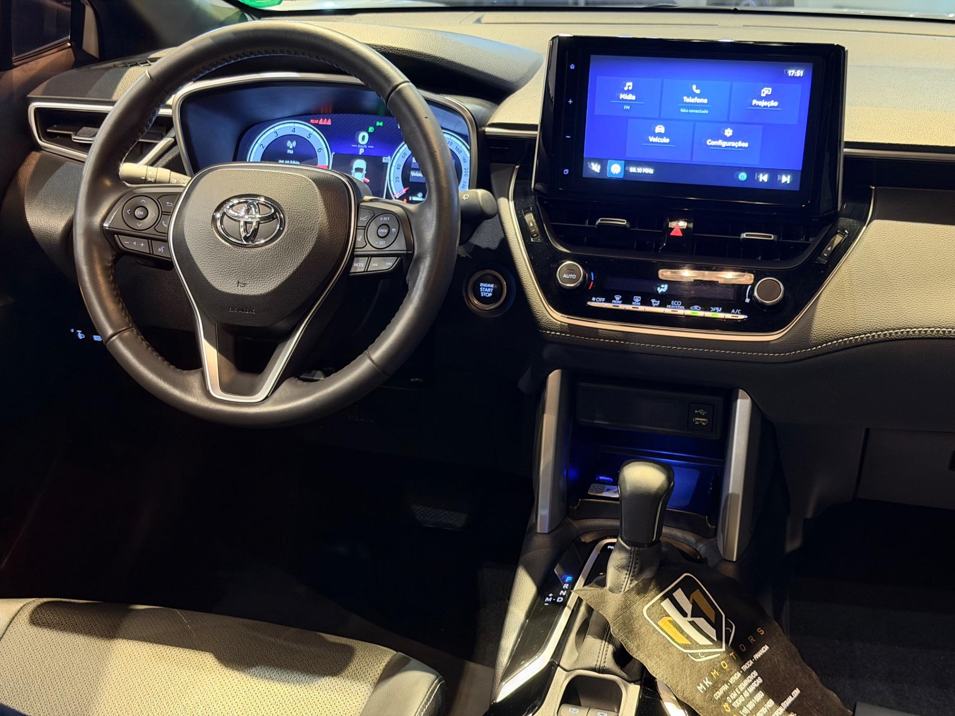 TOYOTA Corolla Cross - Foto
