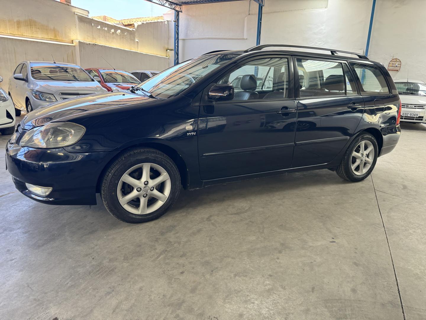 TOYOTA Fielder - Foto