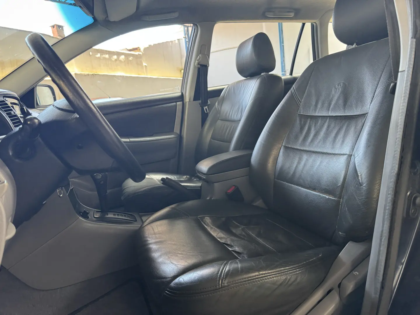 TOYOTA Fielder - Foto