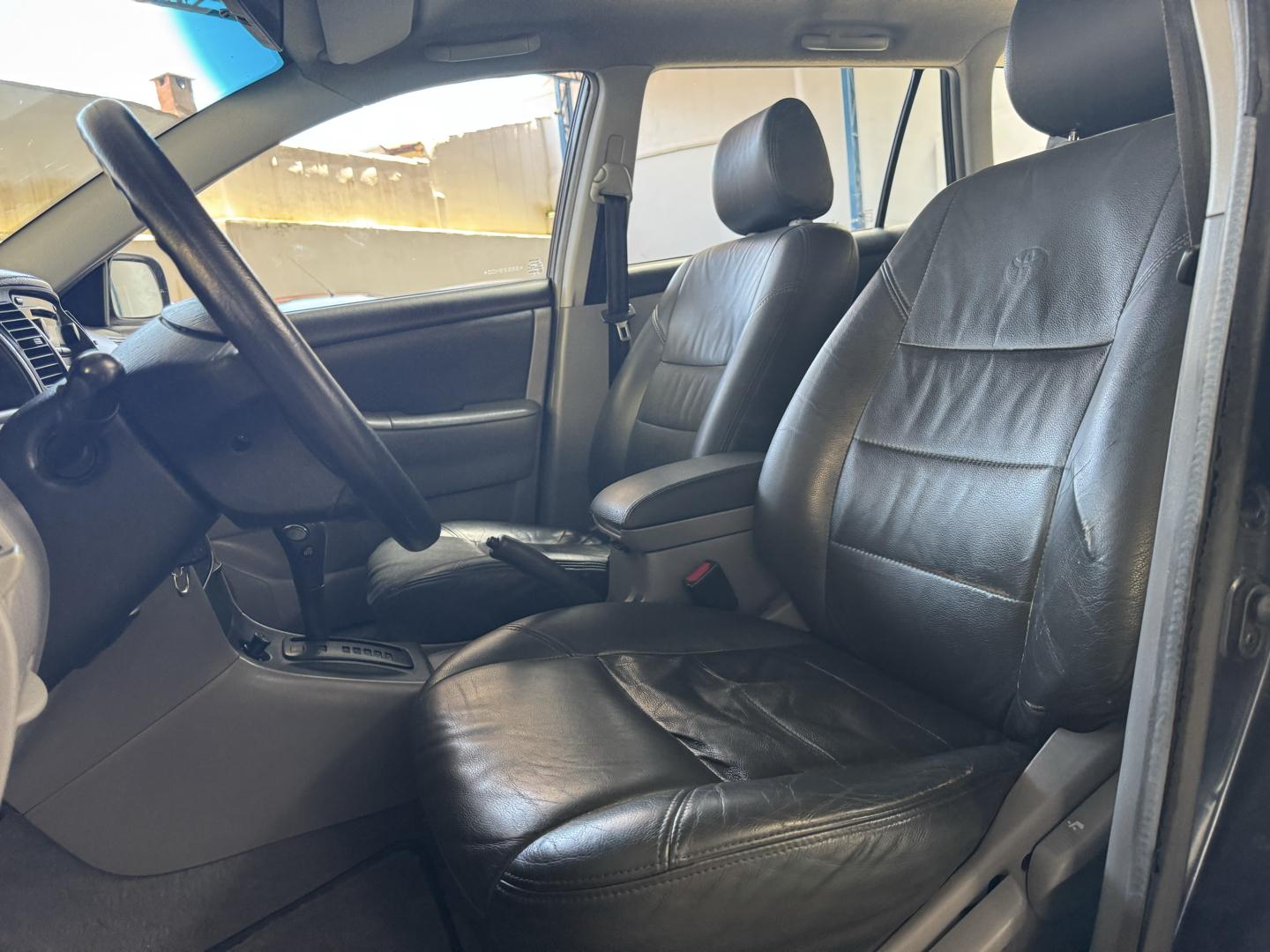 TOYOTA Fielder - Foto