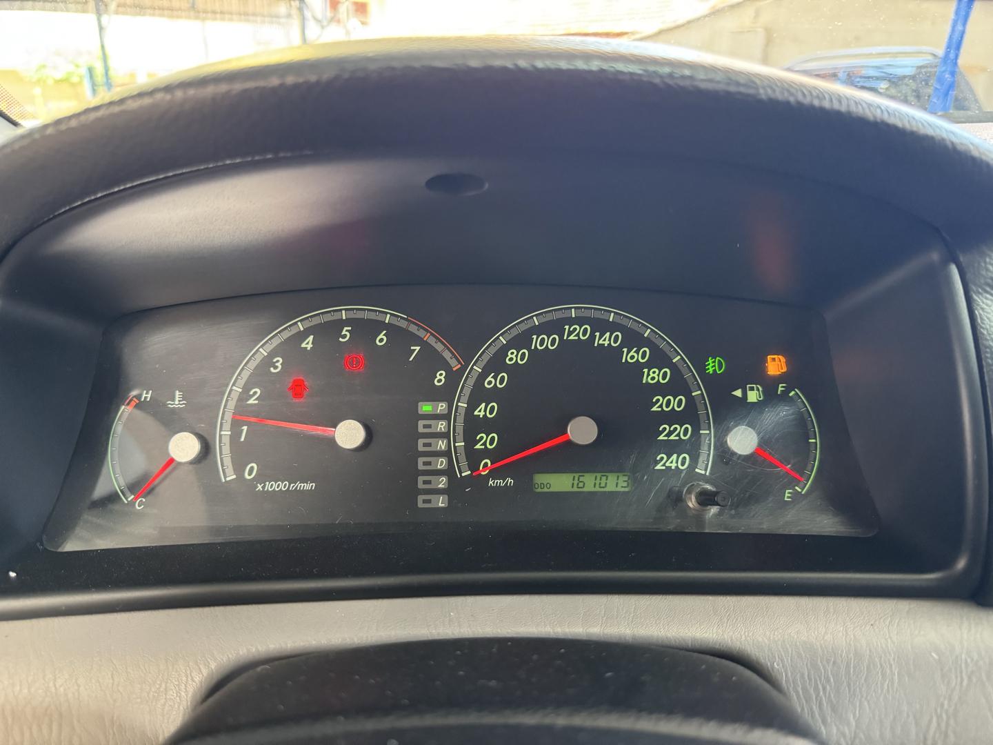 TOYOTA Fielder - Foto