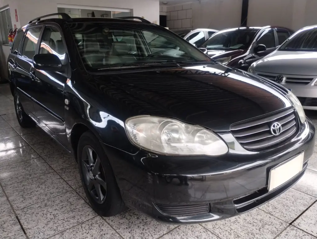TOYOTA Fielder - Foto