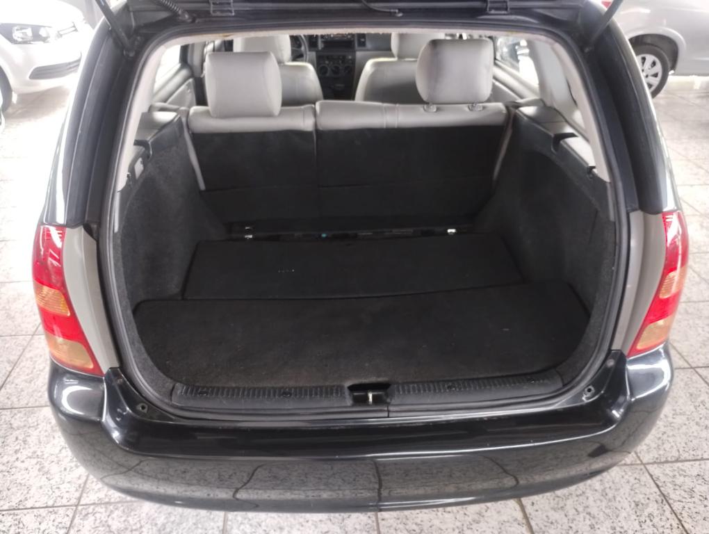 TOYOTA Fielder - Foto
