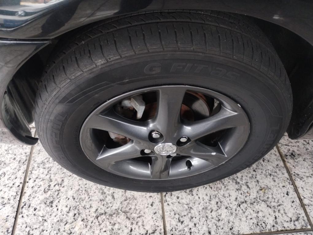 TOYOTA Fielder - Foto