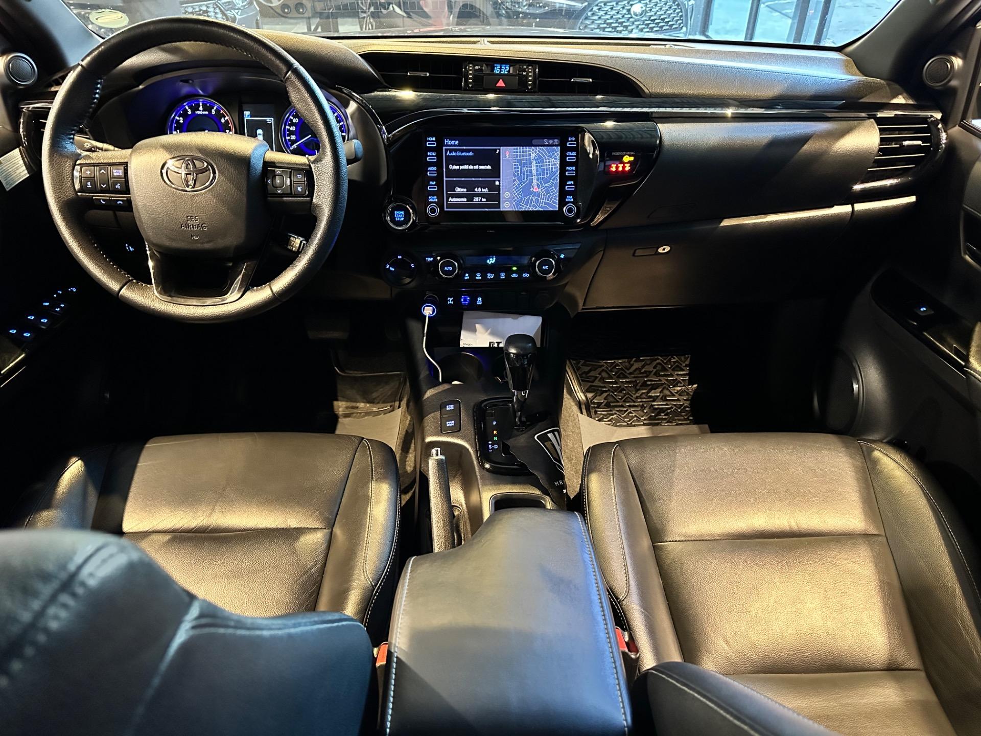 TOYOTA Hilux Caminhonete - Foto