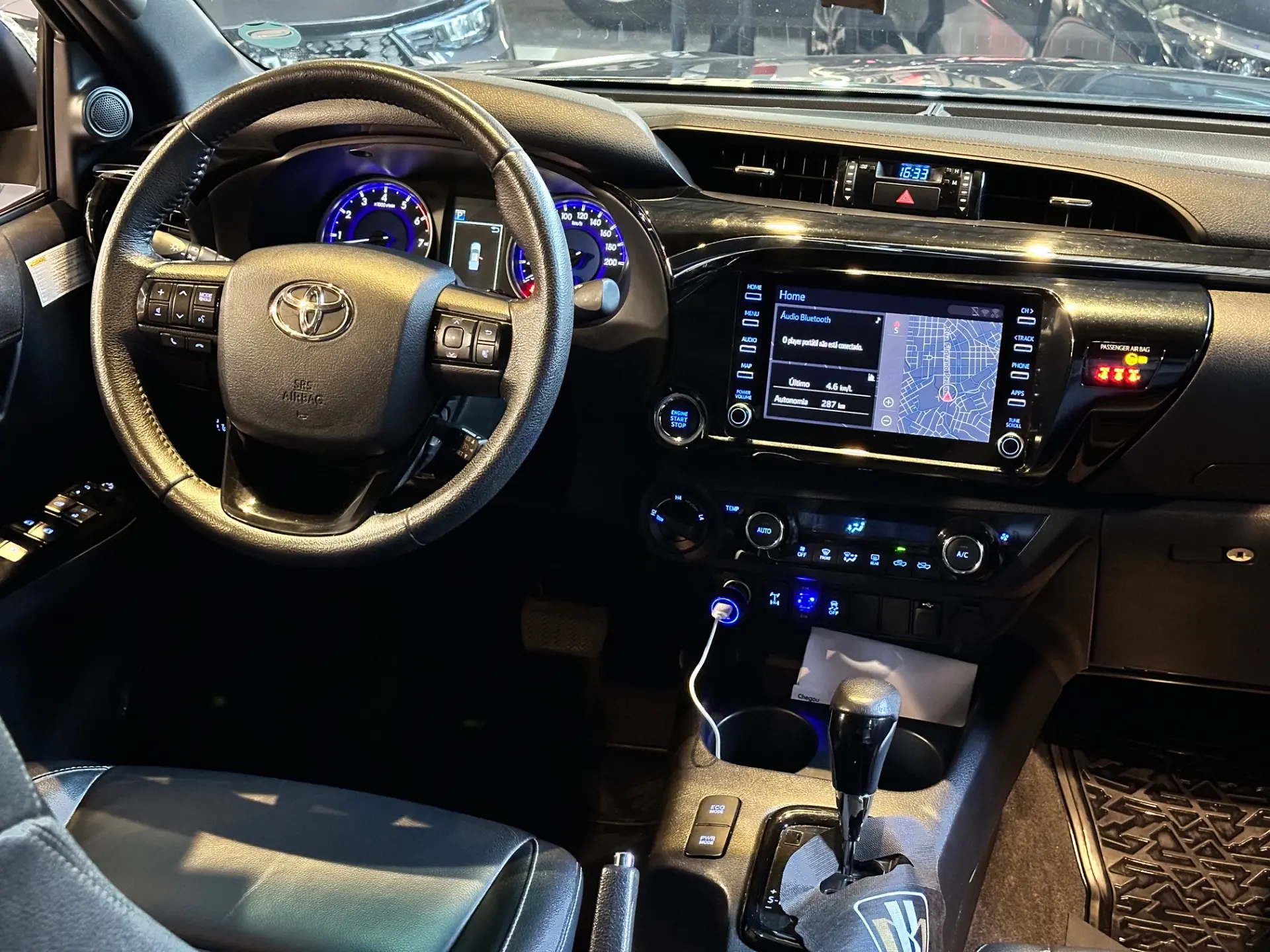 TOYOTA Hilux Caminhonete - Foto