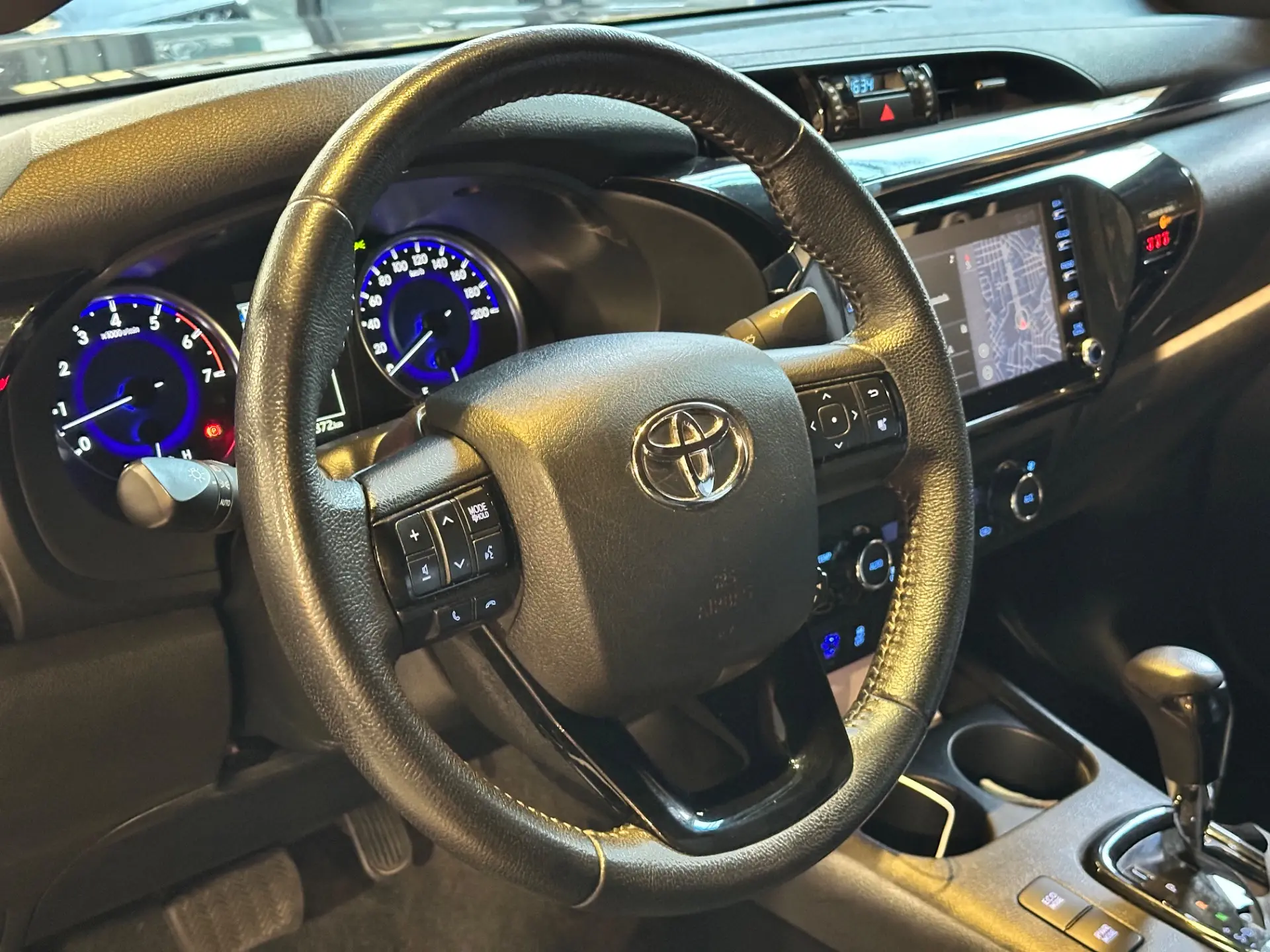 TOYOTA Hilux Caminhonete - Foto