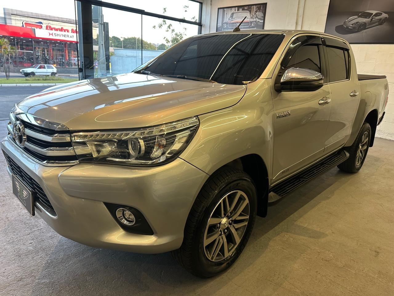TOYOTA Hilux Caminhonete - Foto