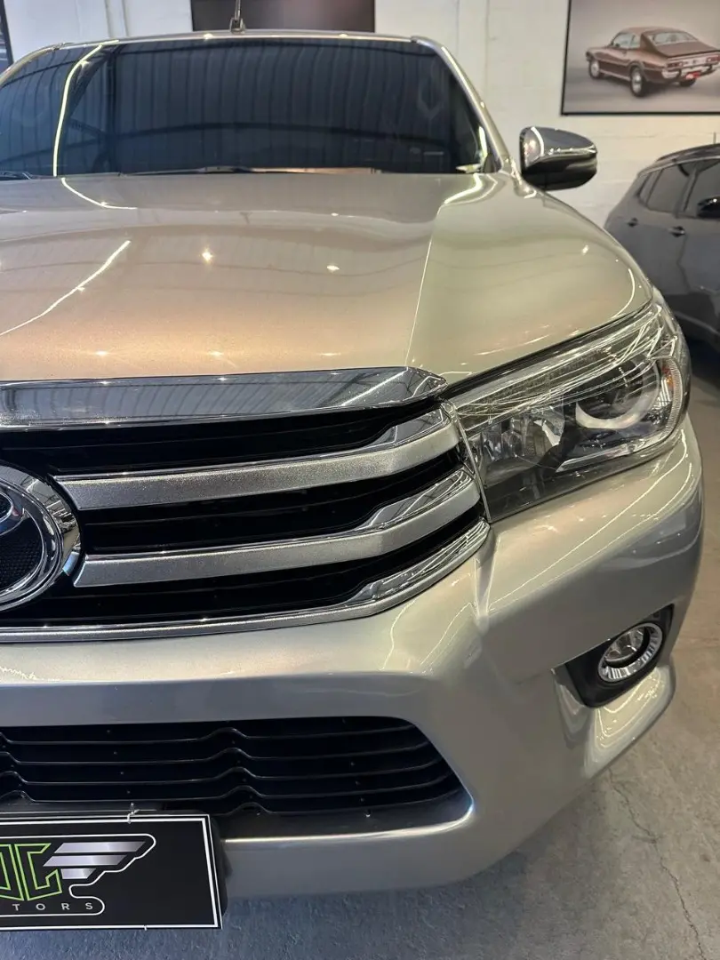 TOYOTA Hilux Caminhonete - Foto
