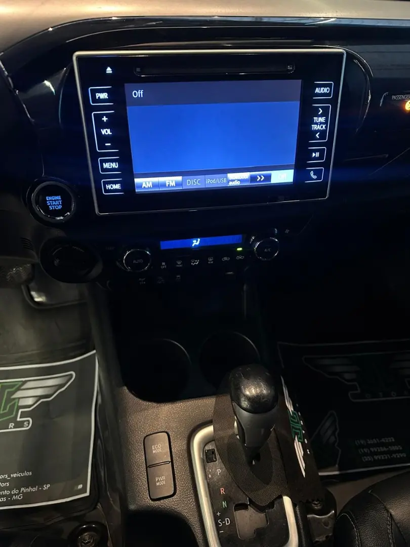 TOYOTA Hilux Caminhonete - Foto