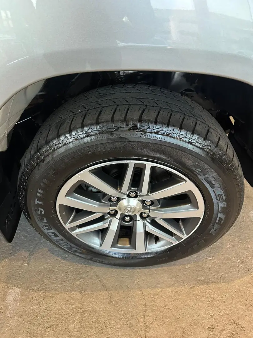 TOYOTA Hilux Caminhonete - Foto